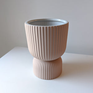 Pedestal Pot - Soft Pink