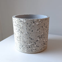 Load image into Gallery viewer, Terrazzo Planter - Sand
