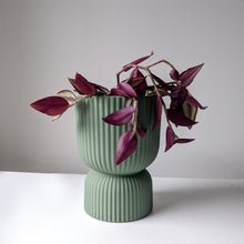 Load image into Gallery viewer, Pedestal Pot - Forest Green
